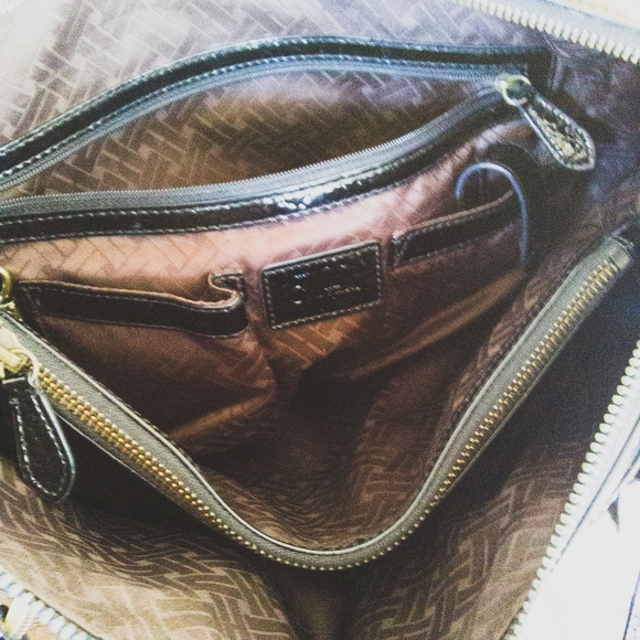 *SOLD* COLE HAAN Chic Black Patent Leather Large Shoulder Bag - Picture 12 of 13